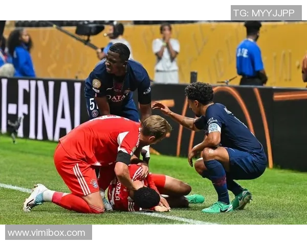 欧联杯精彩对决拜仁慕尼黑3-0战胜巴黎圣日耳曼帽子戏法引爆全场