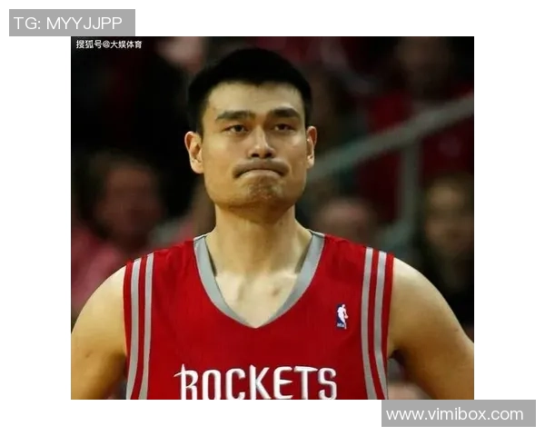 路人偶遇姚明瞬间感动分享篮球传奇故事与人生哲理