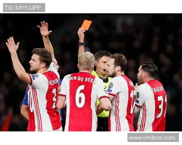 欧冠焦点战曼联与里昂握手言和数据分析揭示比赛精彩瞬间