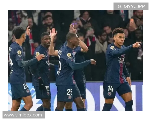 皇马逆袭巴黎圣日耳曼6-2争议判罚引发全场热议 皇马逆袭巴黎圣日耳曼6-2争议判罚引发全场热议